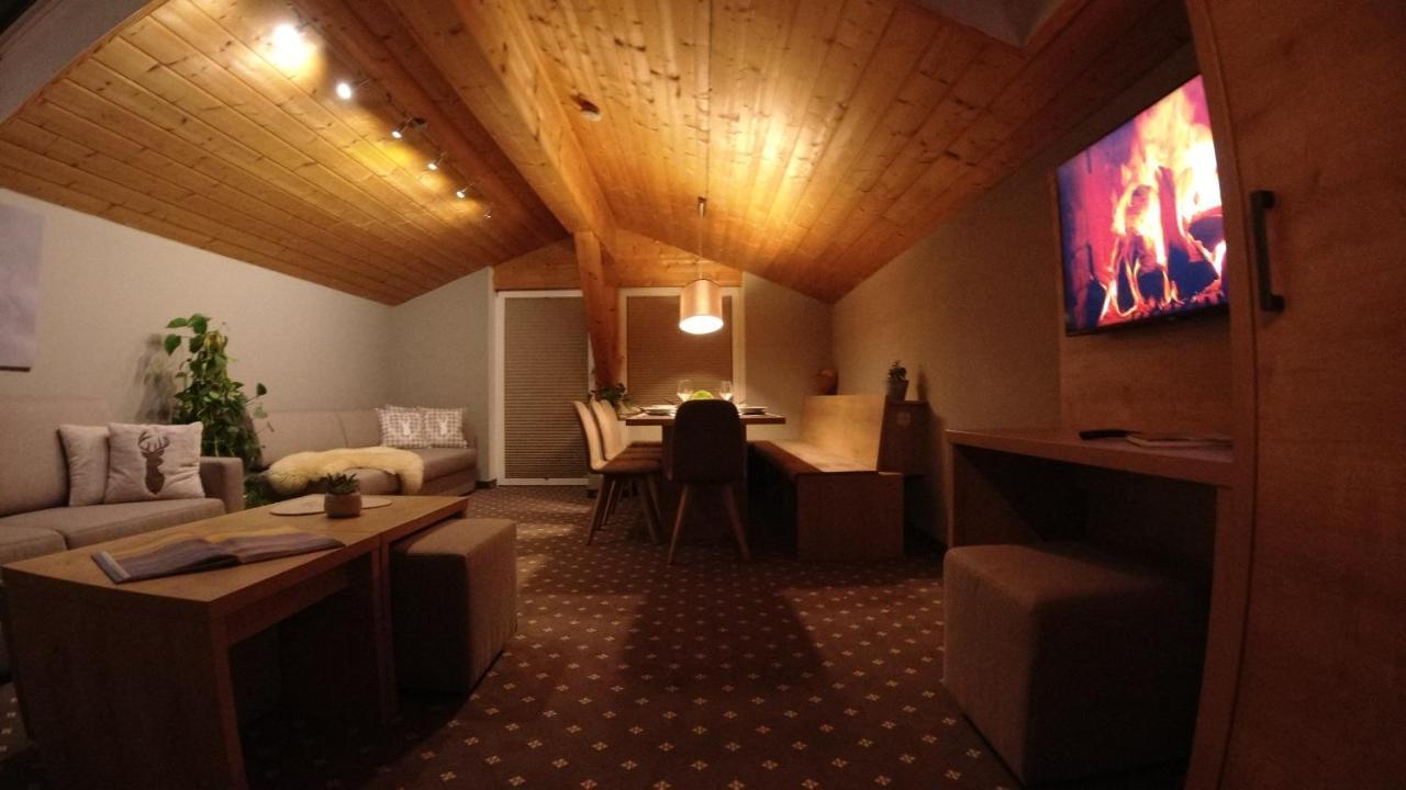 Haus Alpengluehen Apartment Ehrwald Exterior foto