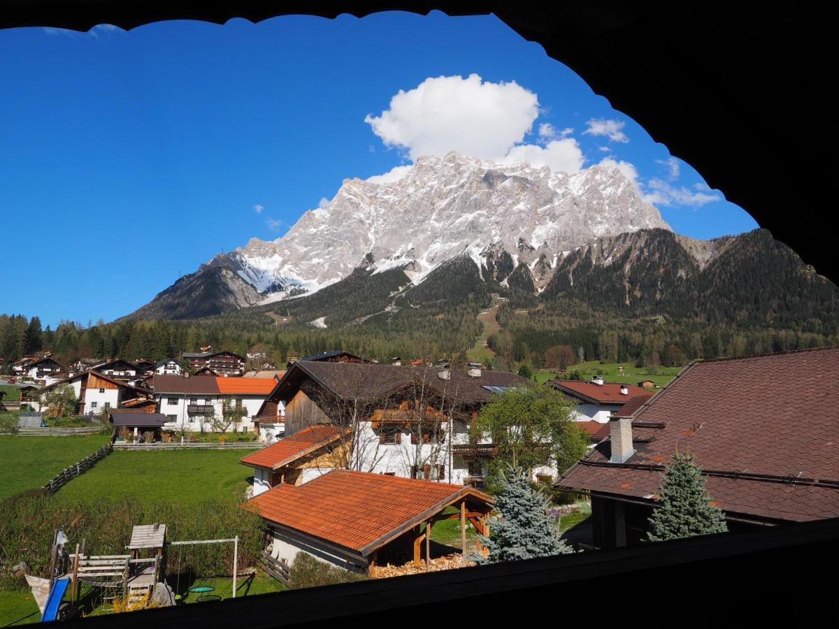 Haus Alpengluehen Apartment Ehrwald Exterior foto