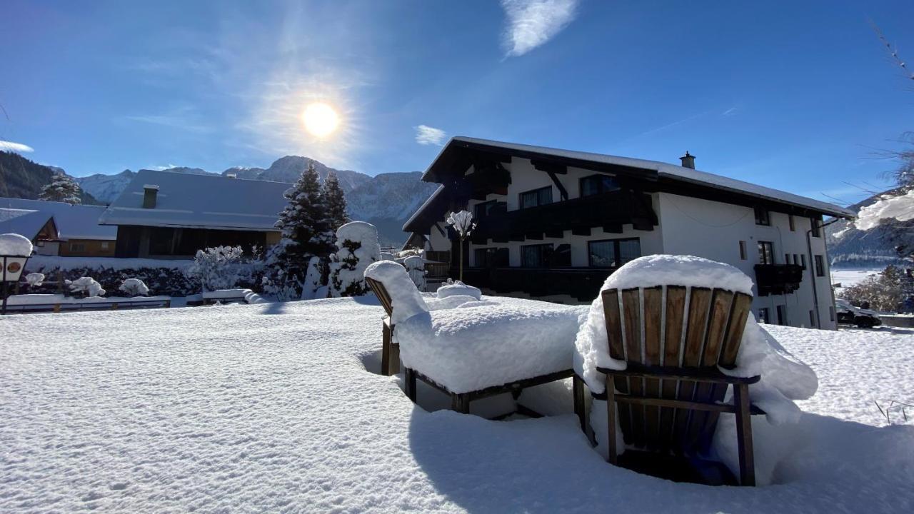 Haus Alpengluehen Apartment Ehrwald Exterior foto