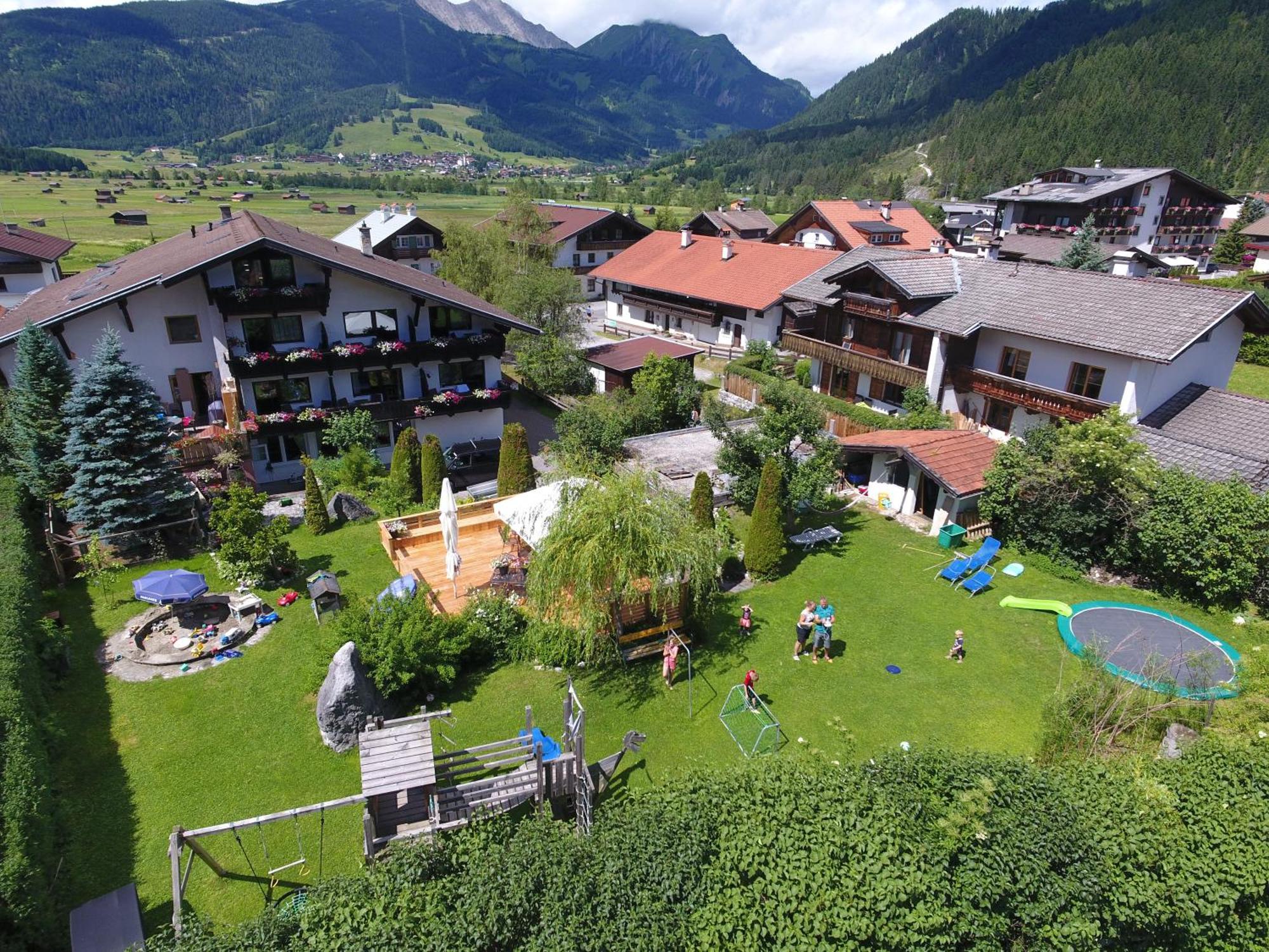 Haus Alpengluehen Apartment Ehrwald Exterior foto