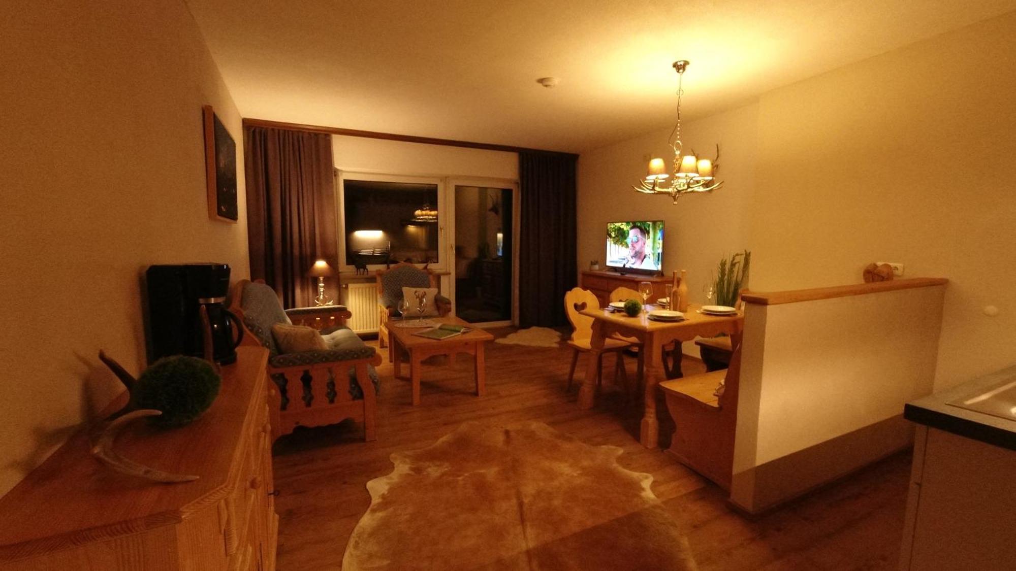 Haus Alpengluehen Apartment Ehrwald Exterior foto